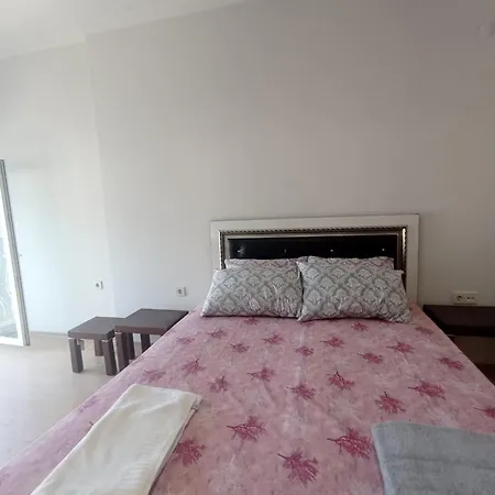Guel Apartmanhotel *